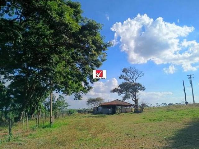 Sitio em Cajuru SP