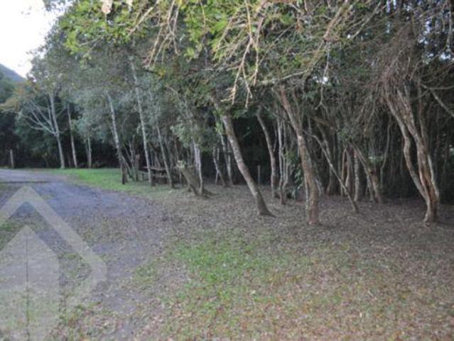 Sitio em Condominio Fechado