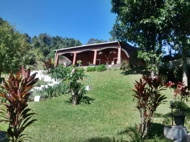Sítio em Juquitiba/SP  Sítio à venda em Juquitiba