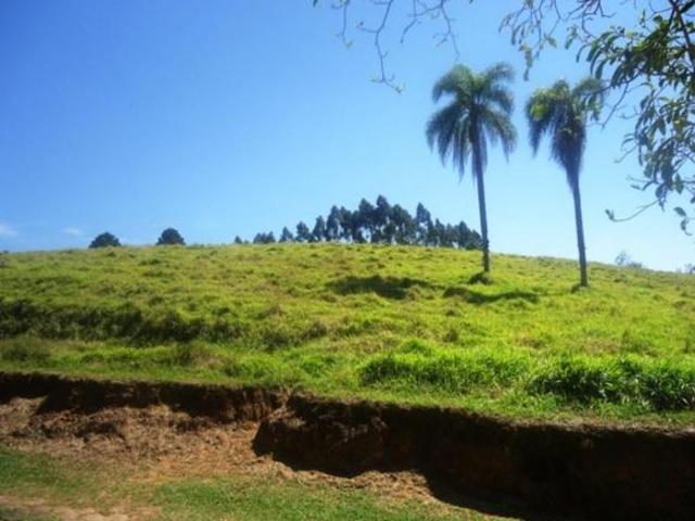 Sítio em Juquitiba/SP  Sítio à venda em Juquitiba