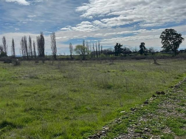 Sitio en Venta en UNICAVEN LOTE 10