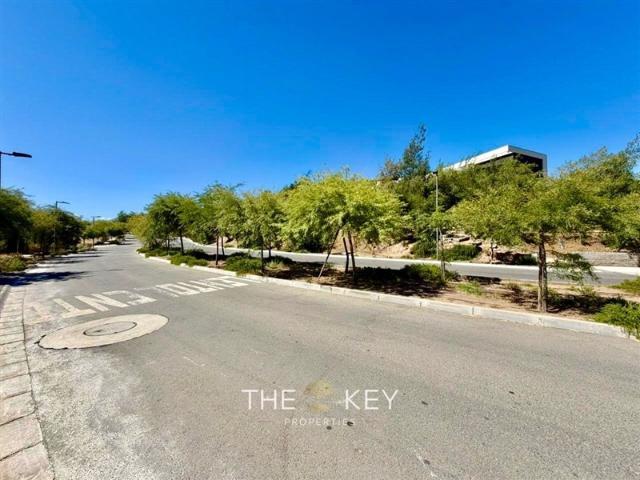 Sitio en Venta en Av. Paseo Pie Andino Av. Paseo Los Bravos