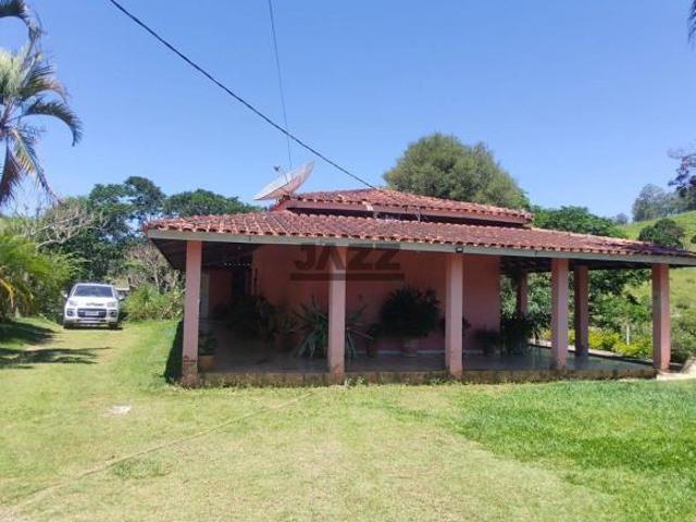 Sitio no bairro Lavras em Monte Alegre do Sul