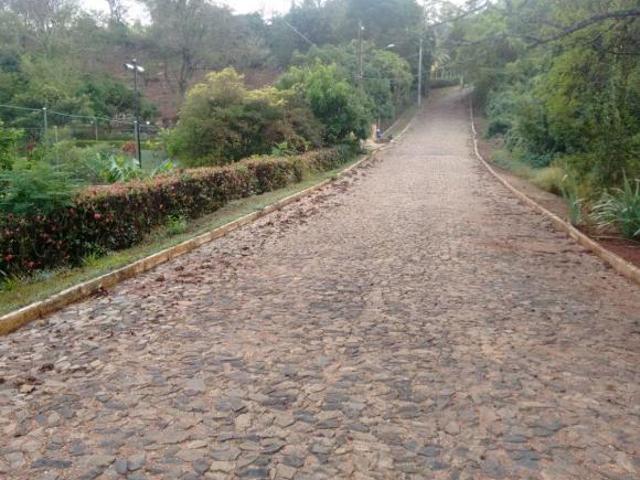 Sítio no Condomínio Terra Fértil lindo e completo
