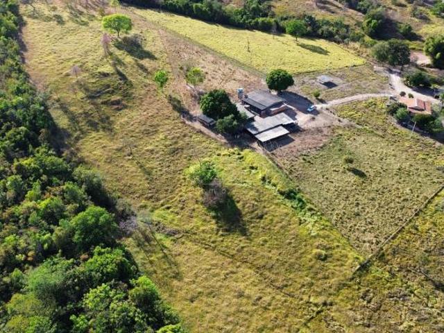Sítio para venda em Itapuranga