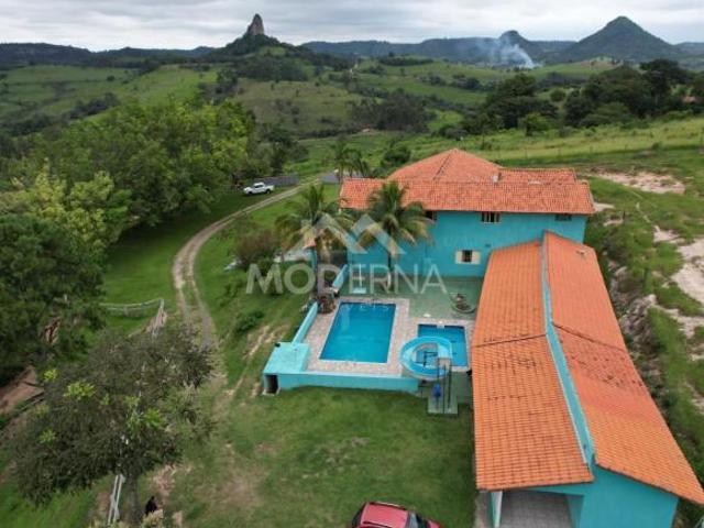 Sítio para Venda em Torre de Pedra, Área Rural de Torre de Pedra, 10 dormitórios, 7 suítes, 4 banhei