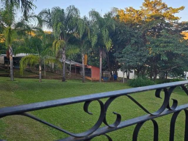 SÍTIO PRÓXIMO A BH