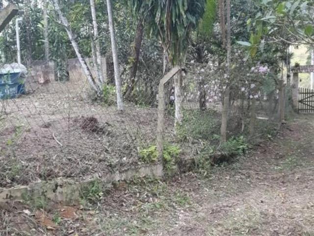 SÍTIO PRÓXIMO À REPRESA EM JUQUITIBA/SP 27.000,00M²
