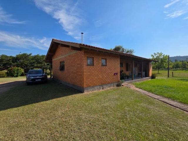 Sítio pra toda Família, estruturado com 3 casas e 6 ha planos à venda em Taquara/RS”