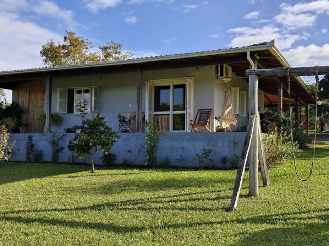Sítio/Chácara em Araricá na Localidade do Campo da Brazina com Infra Completa
