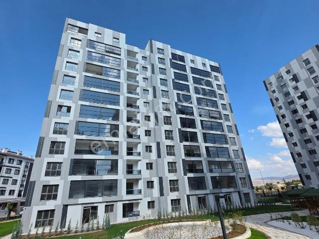 Sivas Yeşilyurt Satılık Daire 4+1 6. Kat Numune Hastanesi Yakını