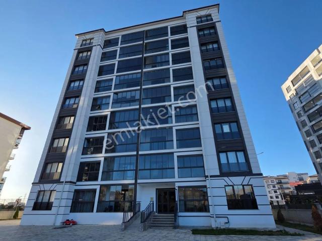Sivas Yeşilyurt’ta Numune Hastanesi Yakını 4,5+1 180 M²