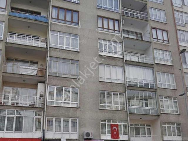 Sivas Caddesi'nde Cadde Cepheli 4.kat İçi Yapılı Satılık Daire