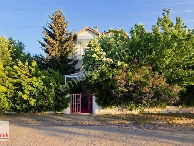 Sivas Eğriköprü Mahallesi Satılık 6+1 Villa Kızılırmak Manzaralı