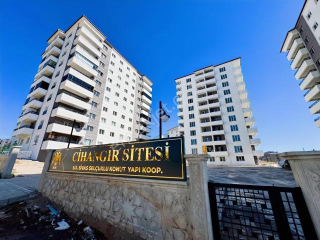 Sivas Gmt Emlak Kılavuz'mah Satlık Sıfır Arakat 3+1/126m2 Daire!