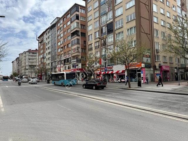 Sivas Gmt Emlak İstasyoncad Kalemanzaralı 3+1/138m2 Arakat Daire