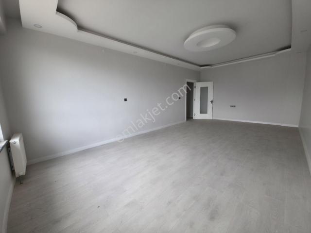 Sivas Kızılırmak Mah. 4+1 Satılık Daire 6. Kat | Güney Doğu