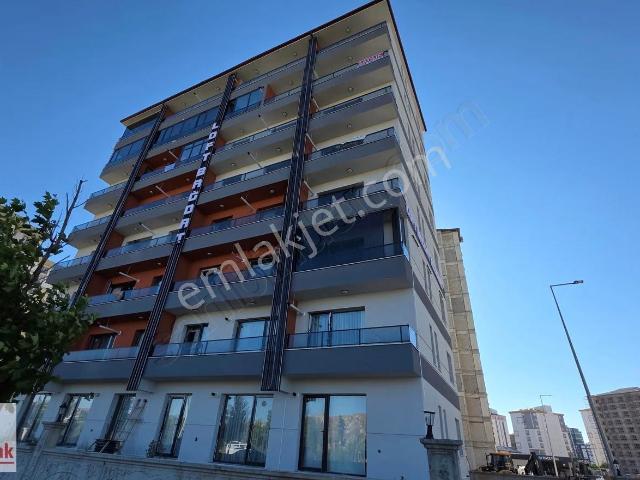 Sivas Kardeşler Mah. Lokman Hekim Cad. 3+1 Loft Satılık Daire
