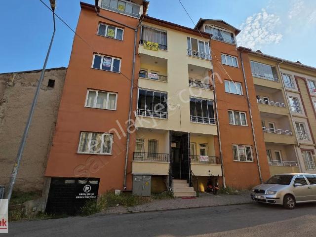 Sivas Mısmılırmak Mah 3+1 Kiralık 3. Kat Geniş Daire