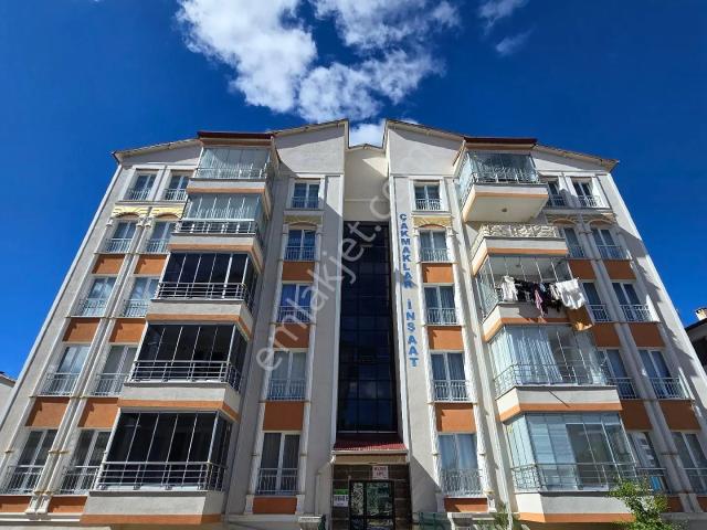 Sivas Merkez Kılavuz Mah. Kiralık 3+1 Daire