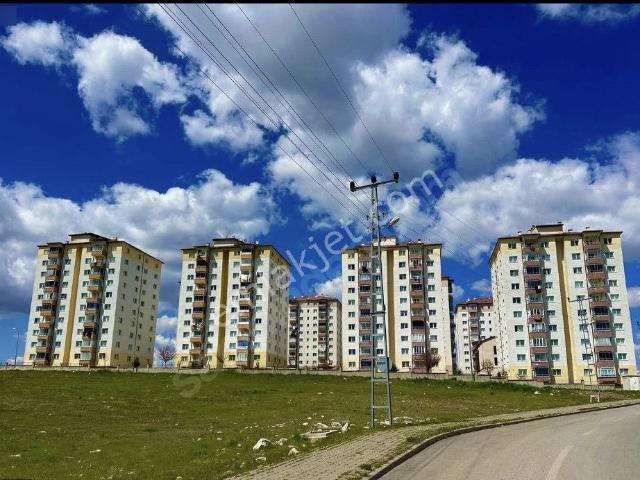 Sivas Merkez Toki Vefa Konutlarında Satılık 2+1 Daire