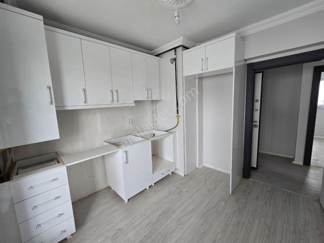 Sivas Merkez Tuzlugöl Mah. Satılık 2+1 Daire