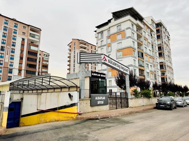 Sivasgmtemlak Kardeşler'mah Satılık Ultralüx Siteiçi 4.5+1 Daire