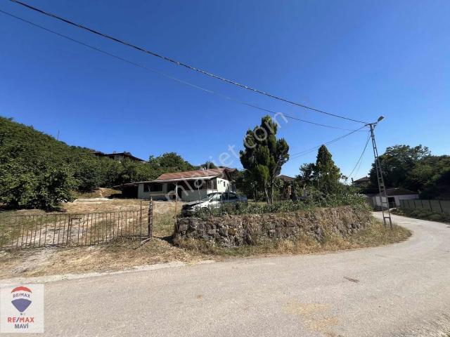 Sivritepe De 1505 M² Arsa Üzerinde Satılık Müstakil Ev