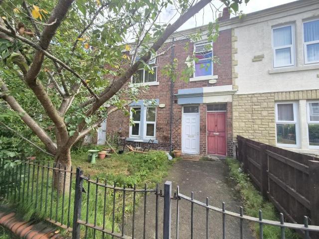 Sixth Avenue, Heaton, Newcastle upon. 2 bed flat to rent £850 pcm £196 pw
