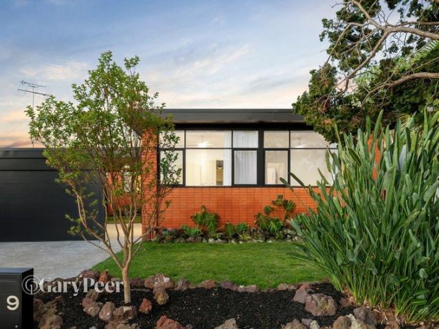 Sixties classic renovated to perfection