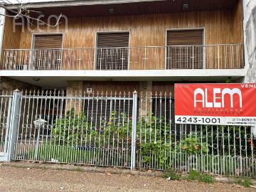 Casa en alquiler en Lomas de Zamora - Cochera