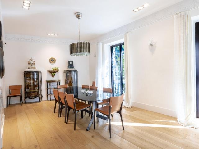 six bedroom apartment with two parking spaces for rent on retiro