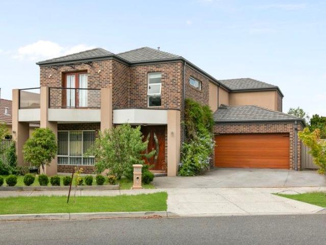 Six Bedroom Home with Plenty of Space for the Family!