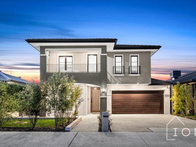 Six Bedrooms. Multiple Living Zones. One Exceptional Home