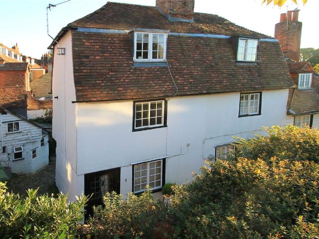 Six Bells Lane, Sevenoaks, Kent TN13, 1 bed end terrace house to rent, £1,100 pcm | PrimeLocation