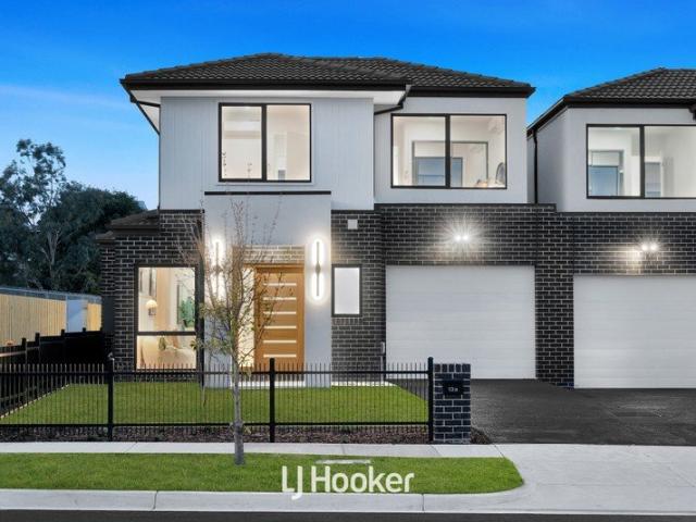 Six Brand New Residences Contemporary Elegance, Exceptional Living!