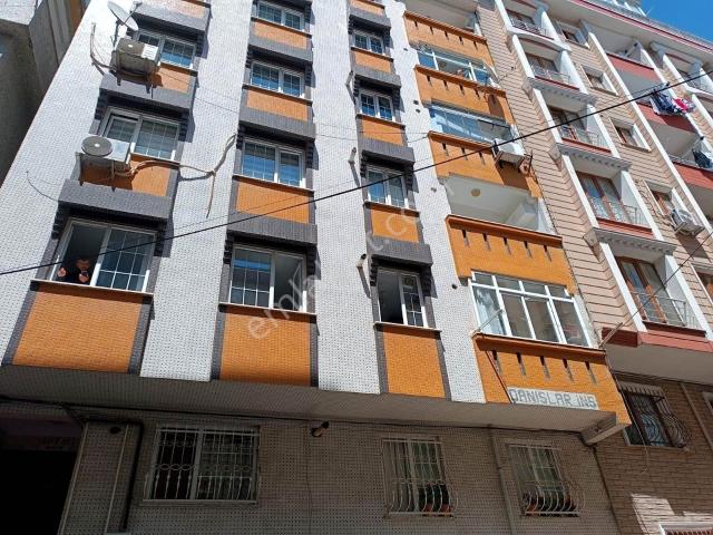 Siyavuşpaşa Emek Cad. 17 Yıllık Binada 3+1 110m2 3. Ara Kat
