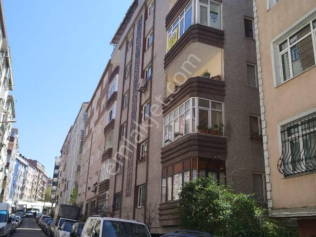 Siyavuşpaşa Menekşe Sokakta Asansörlü 4. Kat Kiralık Daire