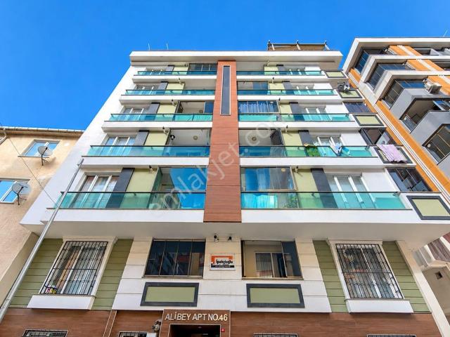 Siyavuşpaşa Merkez 7 Yıllık Binada 2+1 85m2 Yüksek Giriş