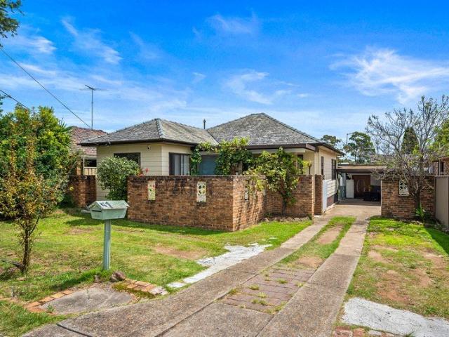 SIZE AND SPACE 695SQM BLOCK WITH 15.24M FRONTAGE