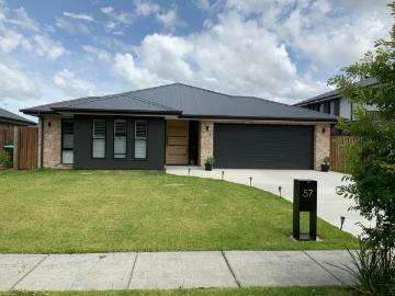 SIZE, SPACE & GREAT LOCATION!