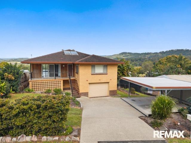 Sizeable Burnside Home with Separation, Storage and Sweeping Outlooks