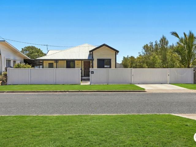 SIZEABLE FAMILY HOME FOUR BEDROOMS + OFFICE / 5TH ROOM, WITH 9.5M x 6.5M SHED!