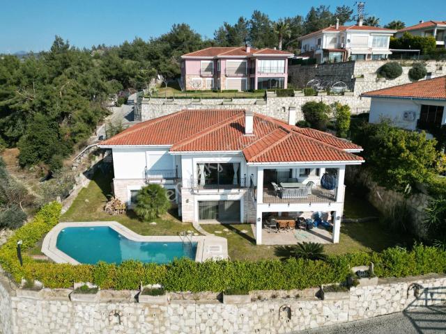 Soğucak Mah. Özel Havuzlu Tek Müstakil 8+1 Villa Satılık