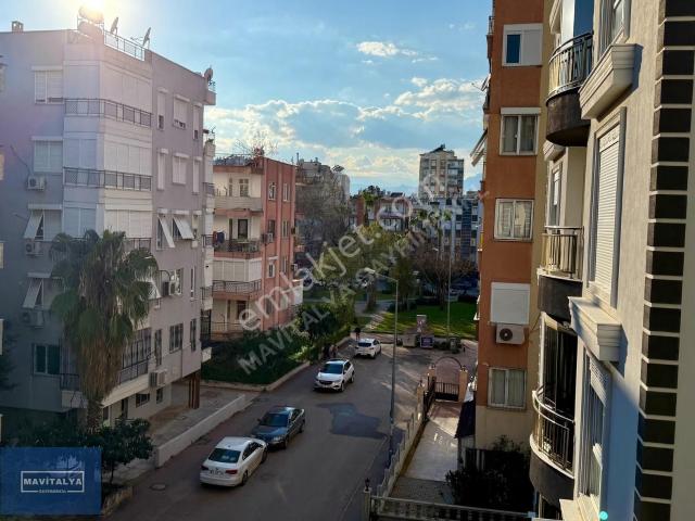 Soğuksu'da Satılık Arakatta 3+1 Ayrı Mutfaklı Geniş Daire