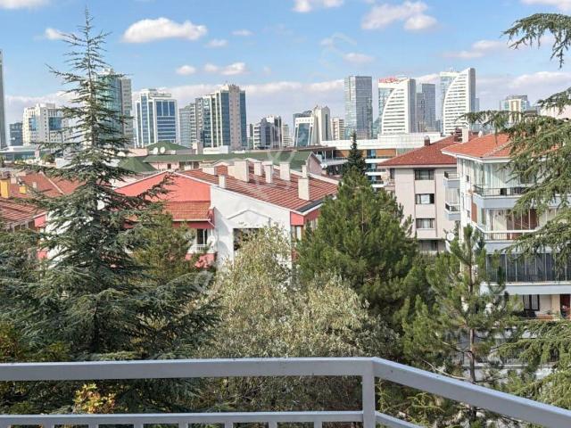 Söğütözü çukurambar Komşusu Çetin Emeç'te Ferah 3+1 Satılık Daire