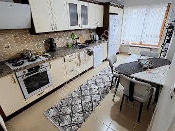 Söğütlü Masrafsız Ana Caddede 3+1 Satılık
