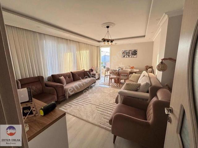Söğütlüçeşme Mah. Yeni Bina Satılık 3+2 Dubleks Daire 160 M²