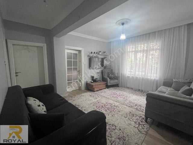 Söğütlü Çeşme'de 2,5+1 85m2 Geniş Ferah Arakat Daire