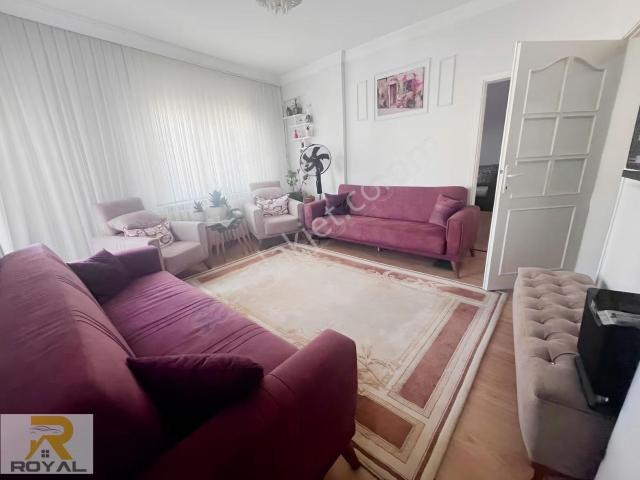 Söğütlü Çeşme'de 3+1 100m2 Geniş Ferah Arakat Daire